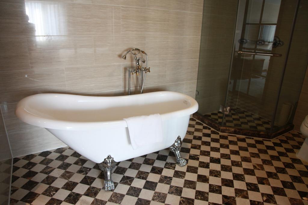 New Gloria Plaza Garden Hotel Харбін Номер фото